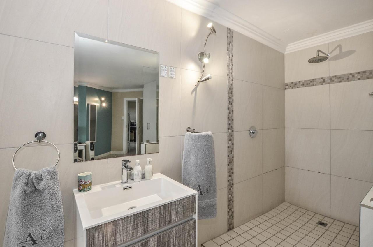 Atlantic Breeze Hotel Cape Town Bagian luar foto